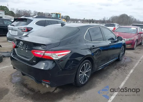 2020 Toyota Camry Se z USA, uszkodzony, nr VIN 4T1G11AKXLU905999